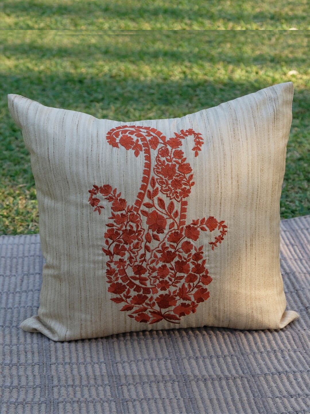 DESIGN GAATHA Beige Ethnic Motifs Cotton Square Cushion Cover