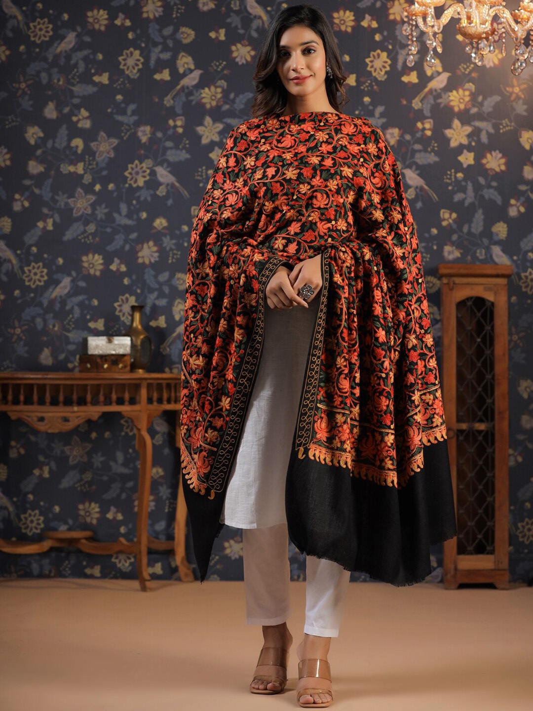 

House of Pataudi Black Floral Embroidered Shawl
