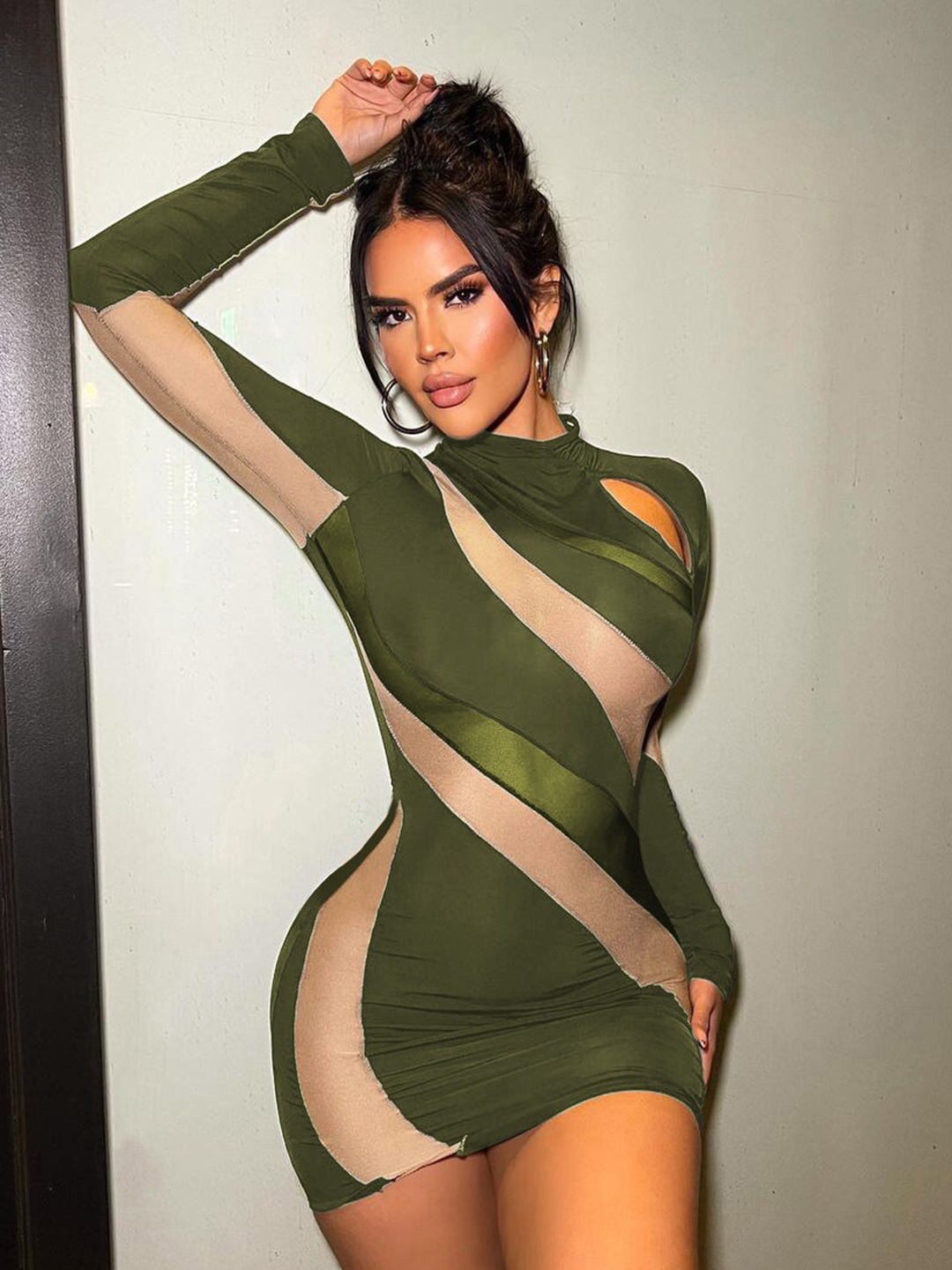 

StyleCast Green & Beige Colourblocked Cut-Outs Bodycon Dress