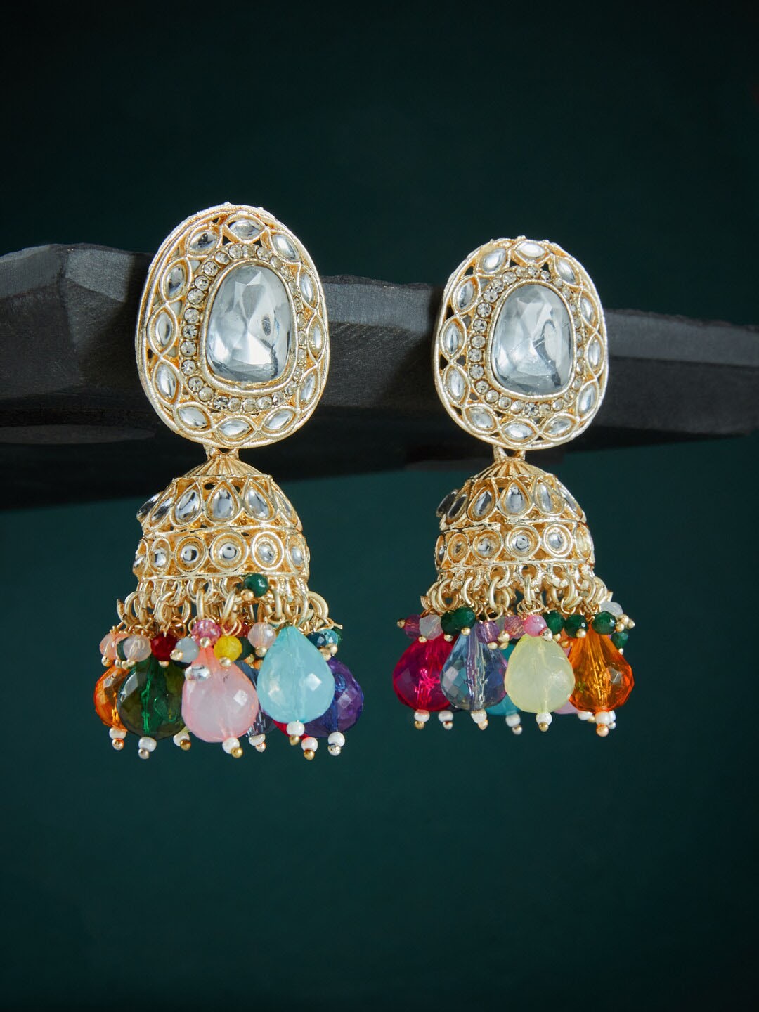 

ATIBELLE Gold-Plated Kundan Studded Dome Shaped Jhumkas Earrings