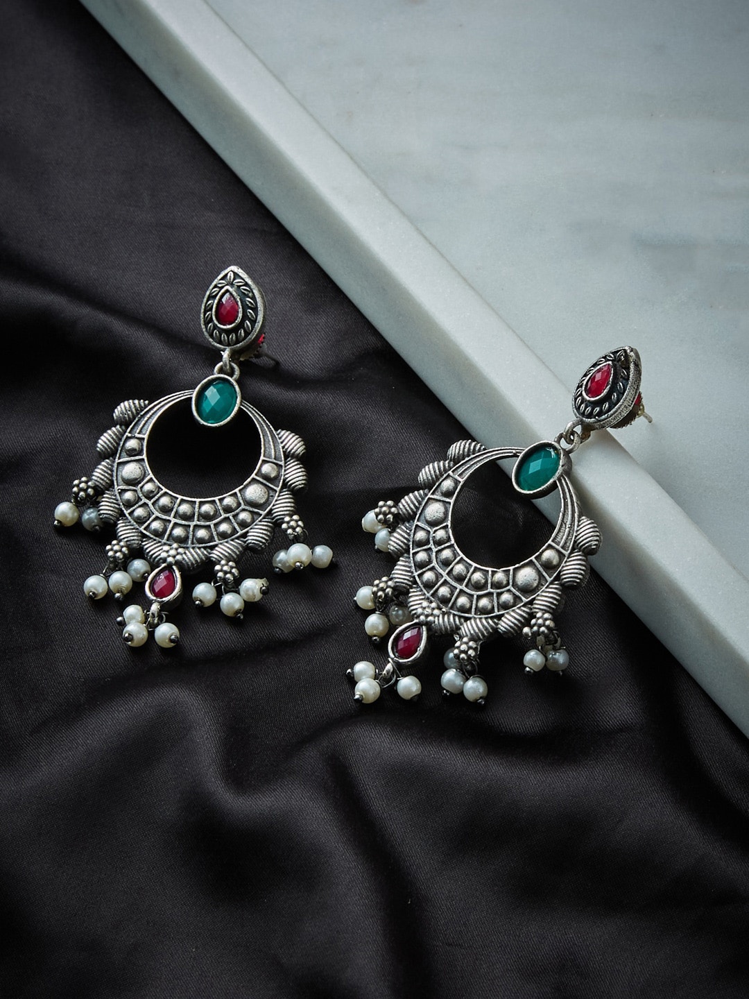 

ATIBELLE Silver Plated Chandbalis