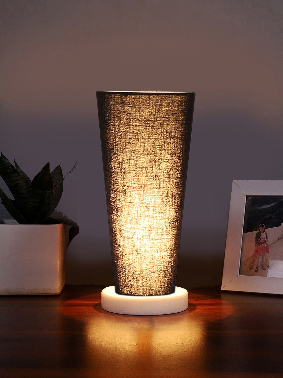 

Devansh Black Cotton Cylinder Table Lamps With White Round Wood Base