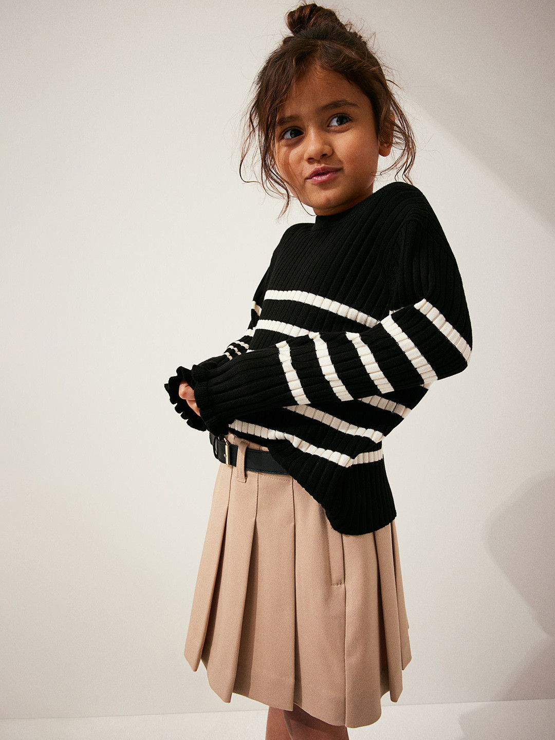 

H&M Girls Pleated Skirt, Beige