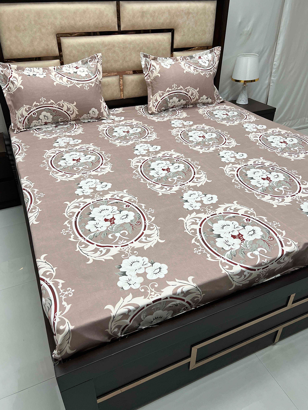 

Pure Decor Castle Brown Ethnic Motifs 162 TC King Fitted Bedsheet with 2 Pillow Covers