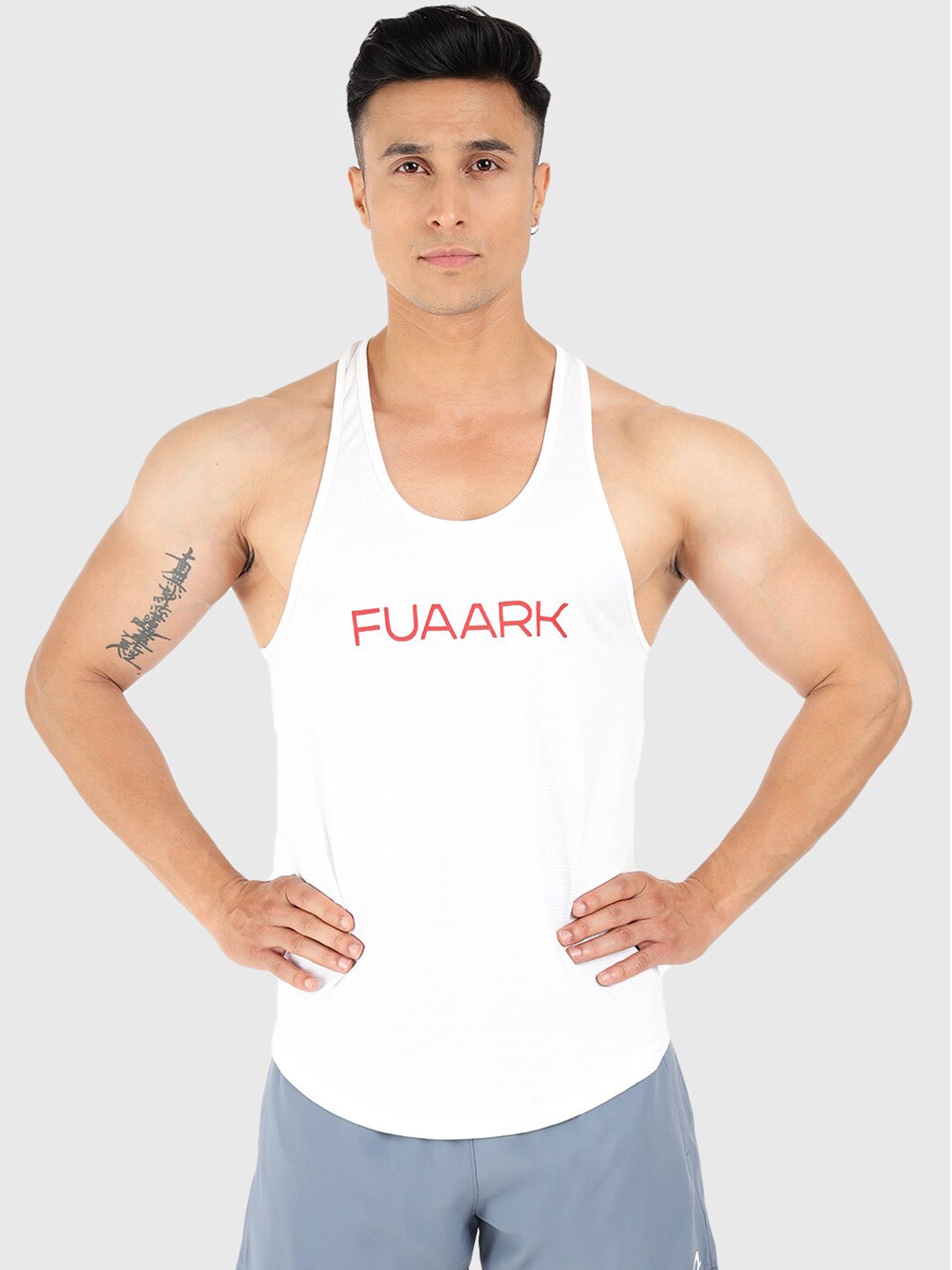 

FUAARK Printed Sleeveless Breatheable Gym Vest Revolve Stringer White S-White