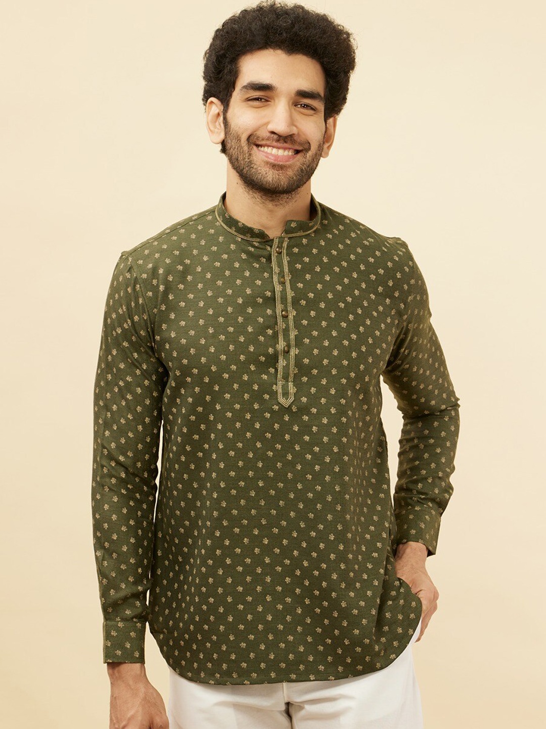 

Manyavar Ethnic Motifs Printed Long Sleeves Short Kurta, Green