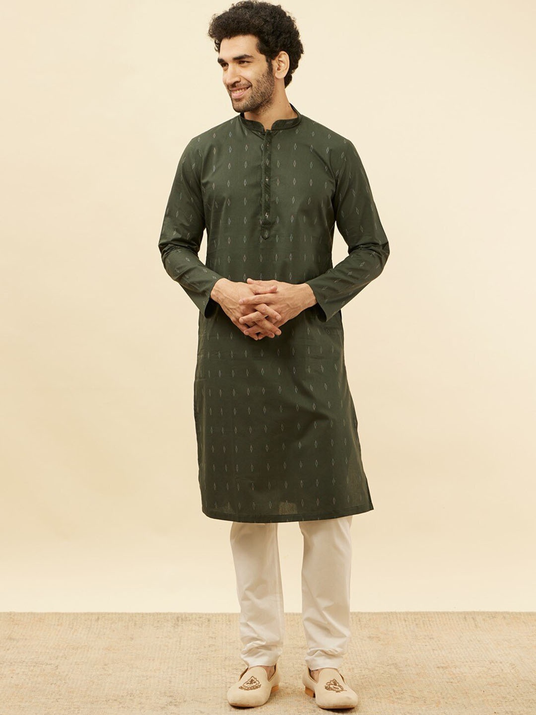 

Manyavar Ethnic Motifs Printed Regular Pure Cotton Kurta with Pyjamas, Green