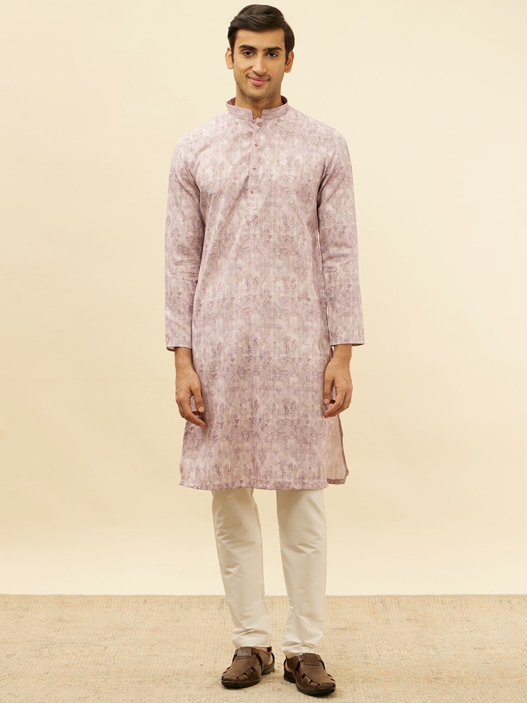 

Manyavar Ethnic Motifs Printed Regular Kurta with Pyjamas, Pink