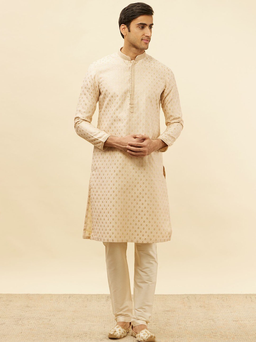 

Manyavar Ethnic Motifs Woven Design Regular Kurta with Pyjamas, Beige