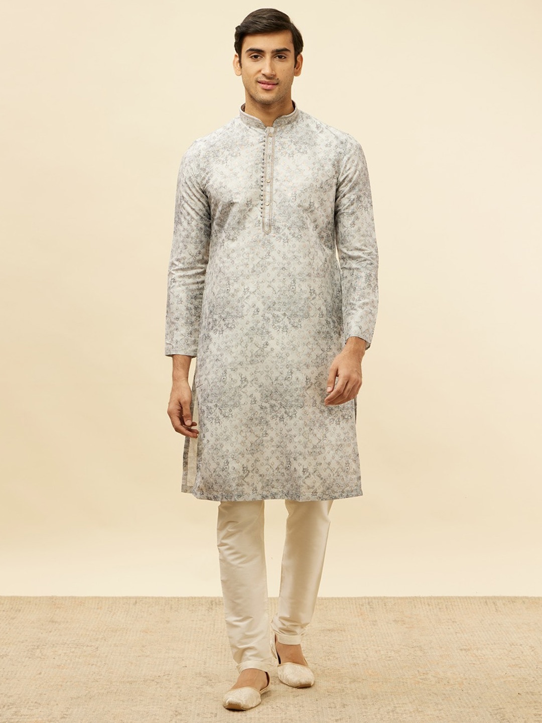 

Manyavar Floral Printed Regular Kurta with Pyjamas, Grey