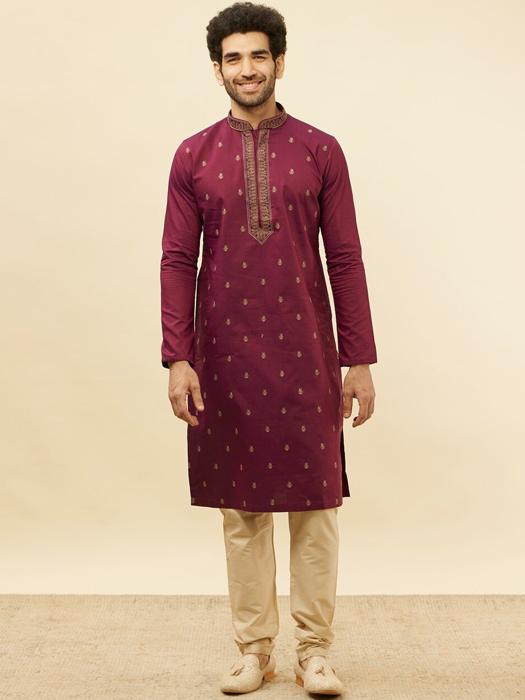 

Manyavar Ethnic Motifs Embroidered Regular Kurta with Pyjamas, Maroon