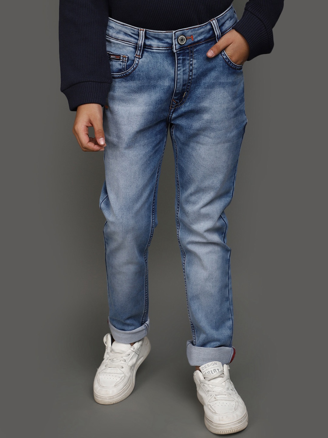 

V-Mart Boys Mid-Rise Heavy Fade Clean Look Cotton Jeans, Blue