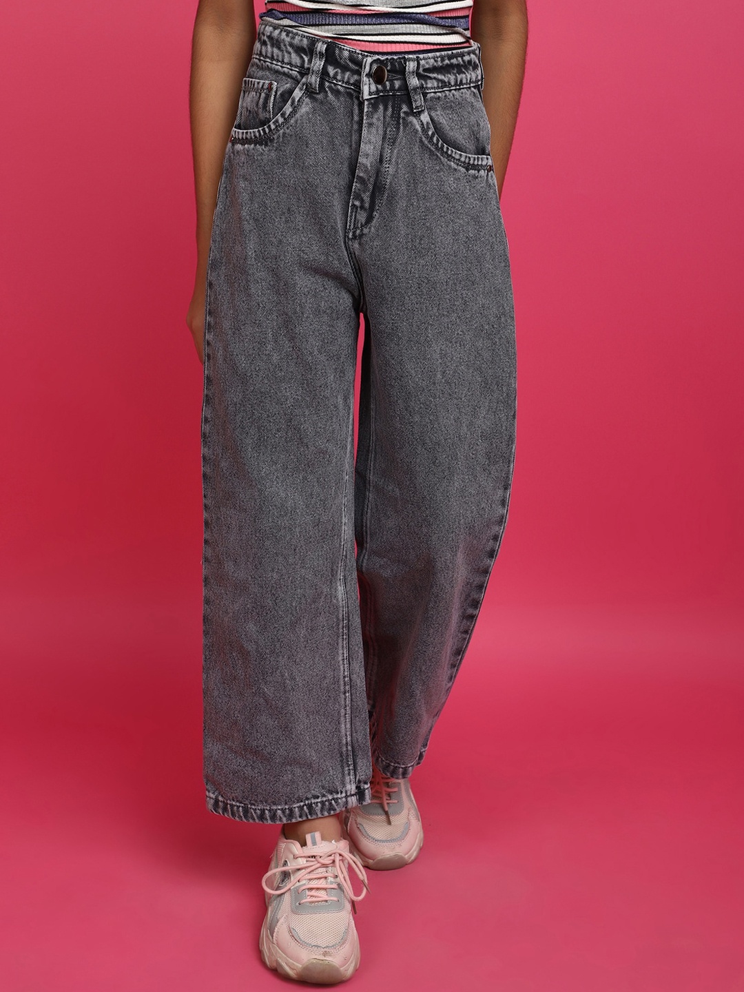 

V-Mart Girls Mid-Rise Heavy Fade Clean Look Cotton Jeans, Grey