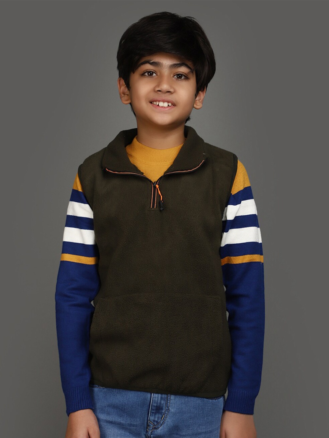 

V-Mart Boys Spread Collar Cotton Fleece Pullover, Green