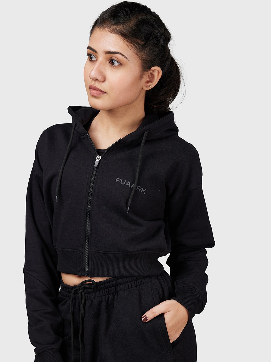 

FUAARK Lightweight Antimicrobial Oversized Cropped Sporty Jacket, Black
