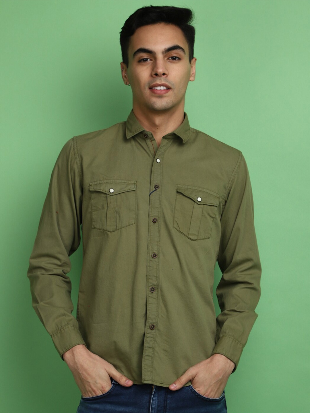 

V-Mart Spread Collar Twill Weave Cotton Casual Shirt, Green