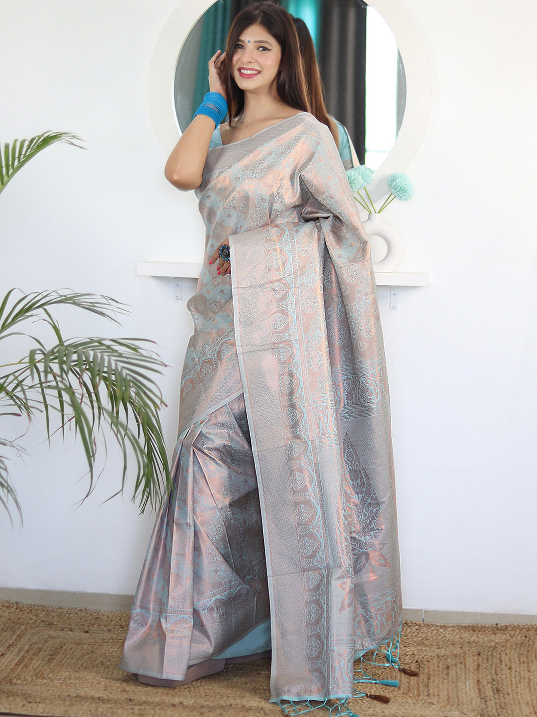 

ALMAARI FASHION Ethnic Motifs Pure Silk Designer Kanjeevaram Saree, Blue