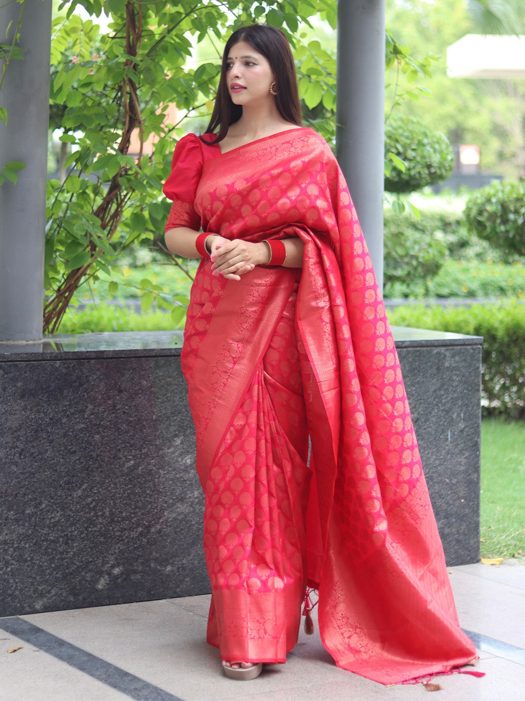 

ALMAARI FASHION Ethnic Motifs Pure Silk Designer Kanjeevaram Saree, Red