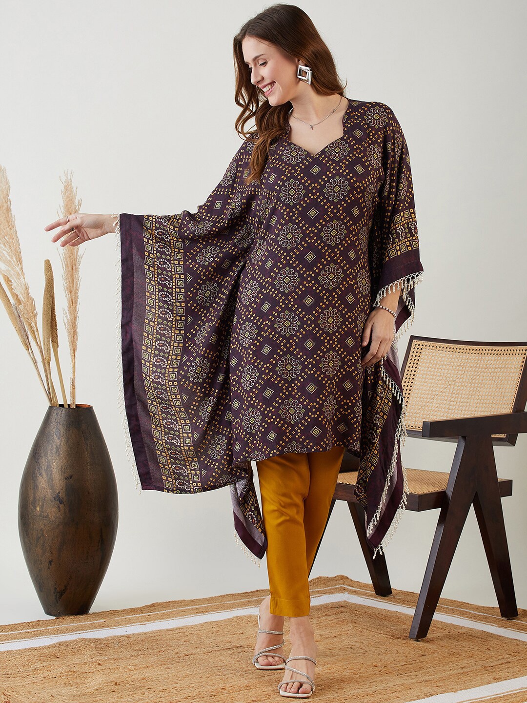 

The Kaftan Company Bandhani Printed Extended Sleeves Kaftan Kurta, Brown