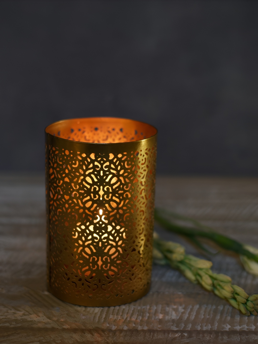 

Manor House Gold-Toned Pillar Candle Holder