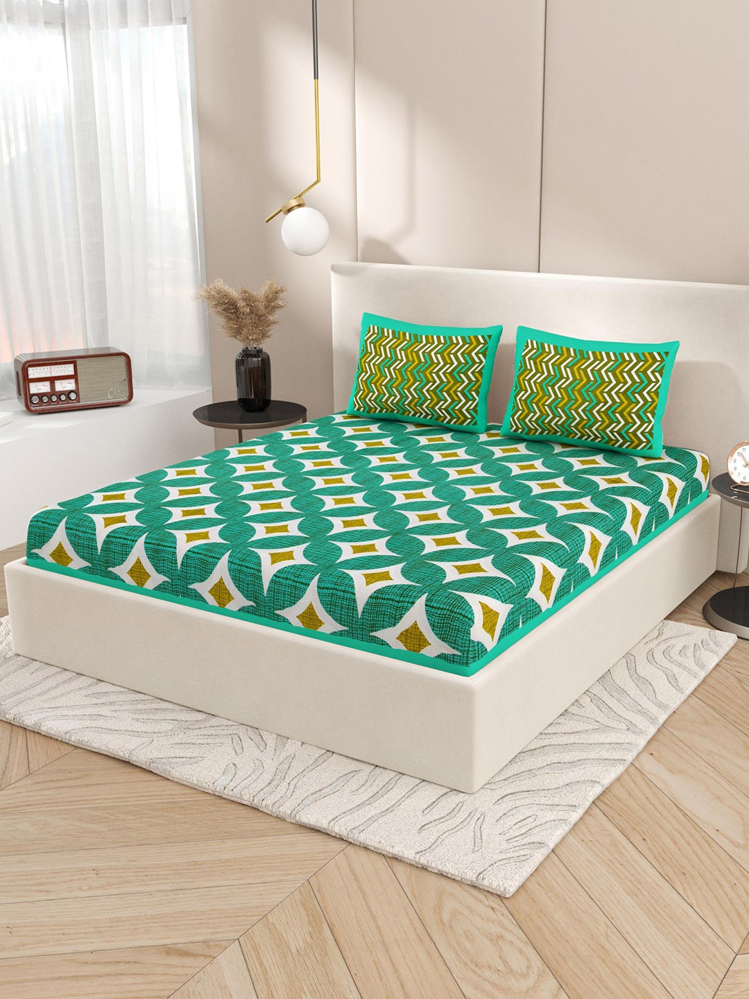 

Lali Prints Green Block Printed Cotton 130 TC Queen Bedsheet with 2 Pillow Covers