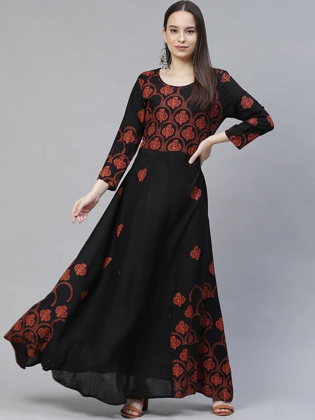 

AAYUMI Ethnic Motifs Printed Maxi Dress, Black
