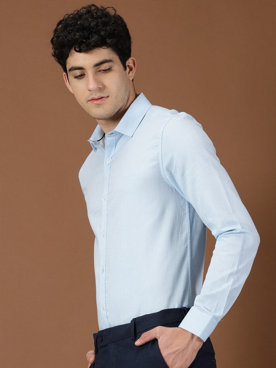 

INVICTUS Self Design Textured Original Slim Fit Pure Cotton Formal Shirt, Blue