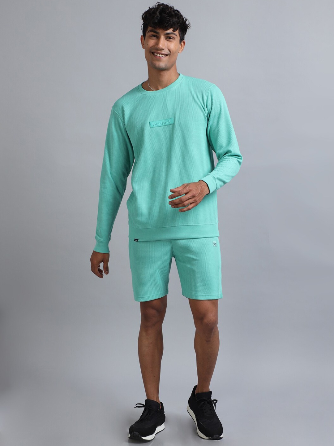 

Bushirt Round Neck Sweatshirt With Shorts Sports Co-Ords sET, Green