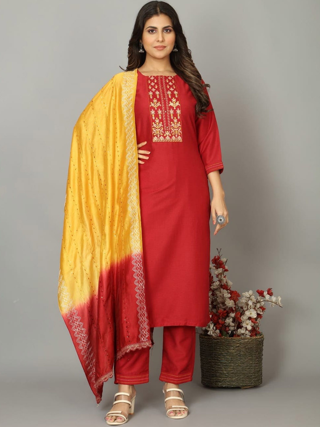 

OEQUAL Women Red Pure Cotton Silk Blend