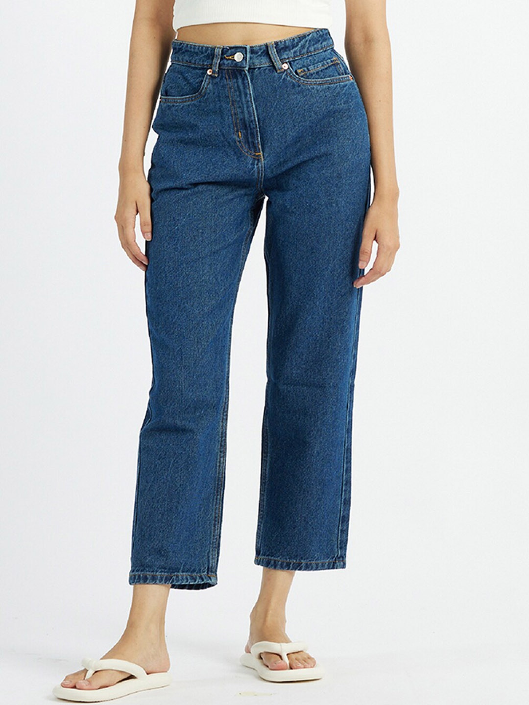 

Koovs Women Mid Rise Clean Look Cropped Cotton Jeans, Blue