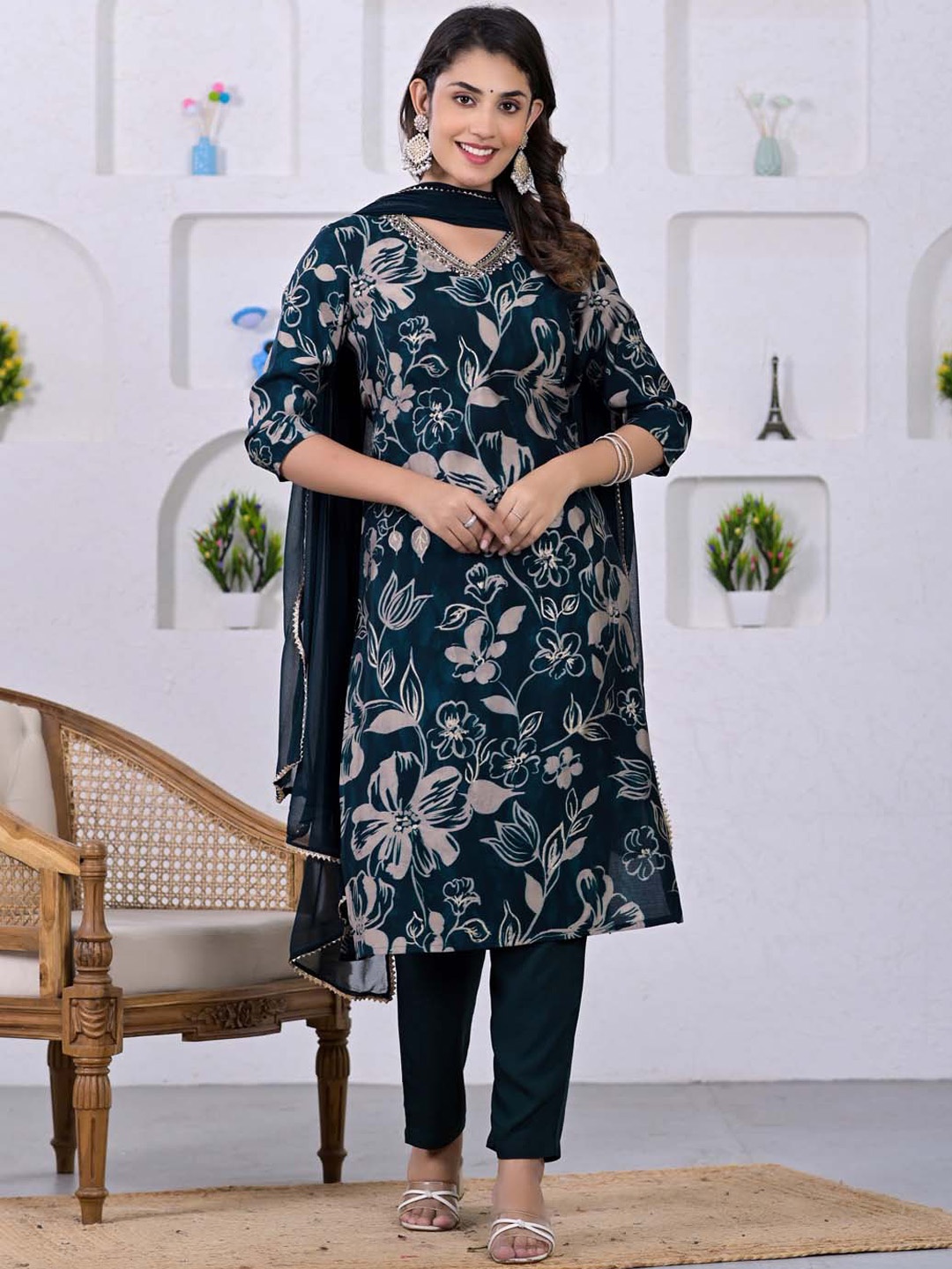 

Meena Bazaar Floral Printed Regular Stones & Beads Kurta With Trousers & Dupatta, Blue