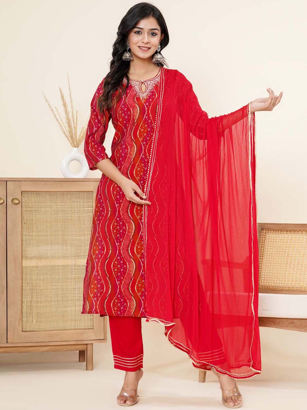 

Meena Bazaar Ethnic Motifs Printed Kurta With Trousers & Dupatta, Red