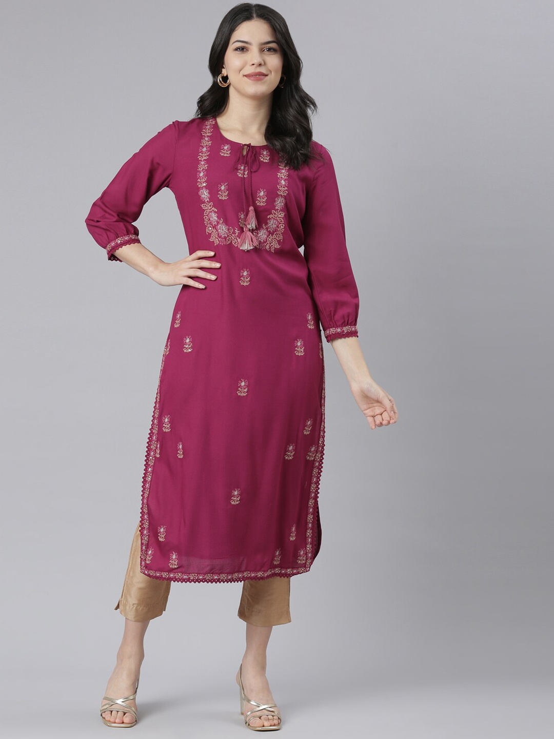 

Neerus Ethnic Motifs Embroidered Tie Up Neck Kurta, Magenta