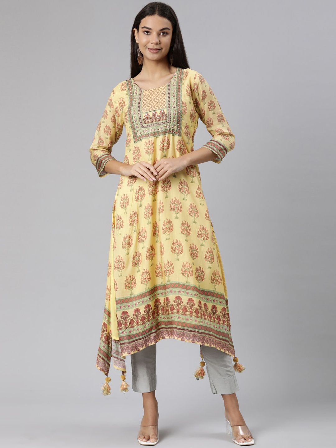

Neerus Floral Printed Asymmetric Pure Cotton A-Line Kurta, Yellow