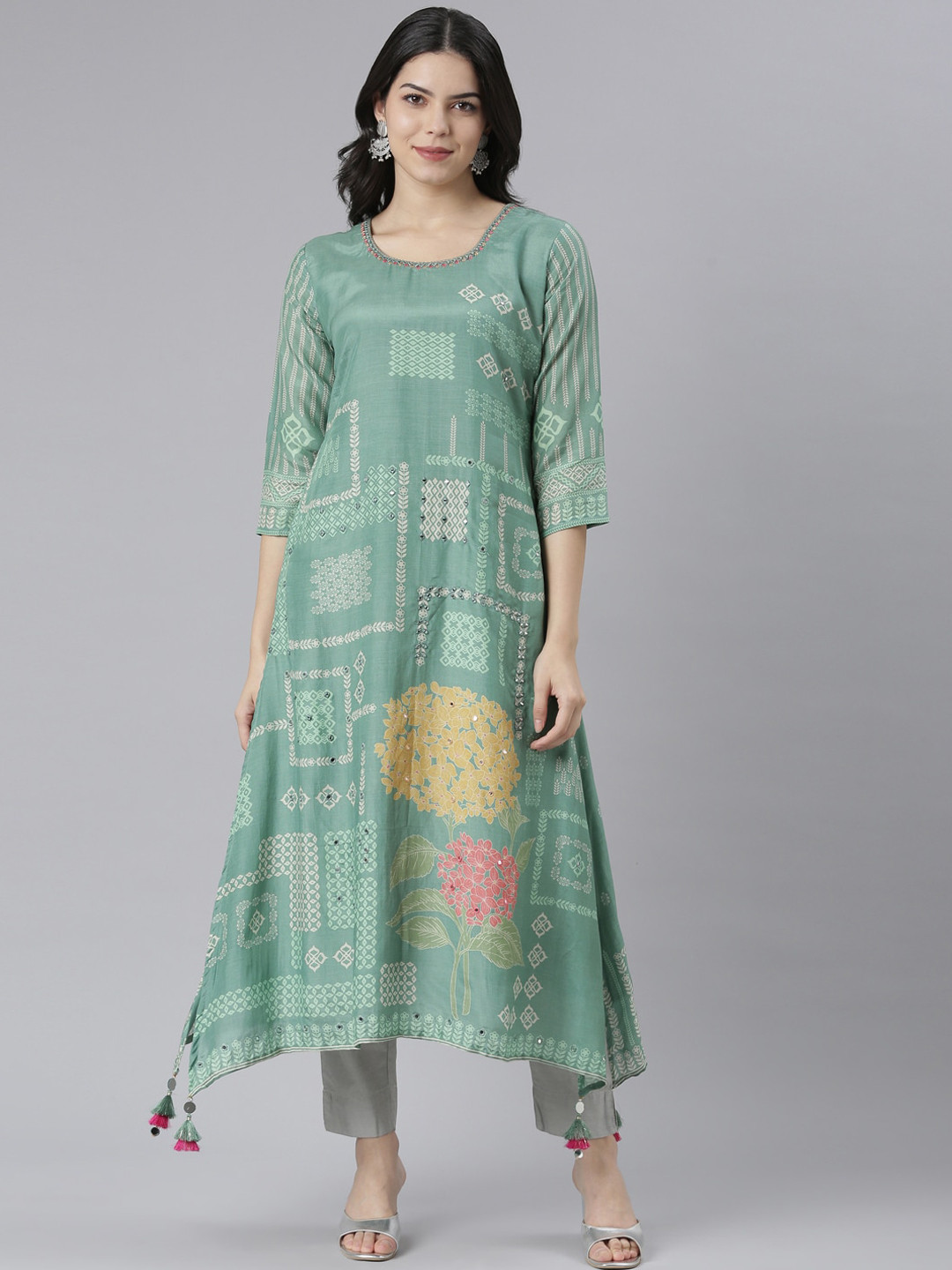 

Neerus Ethnic Motifs Printed Silk A-Line Kurta, Green