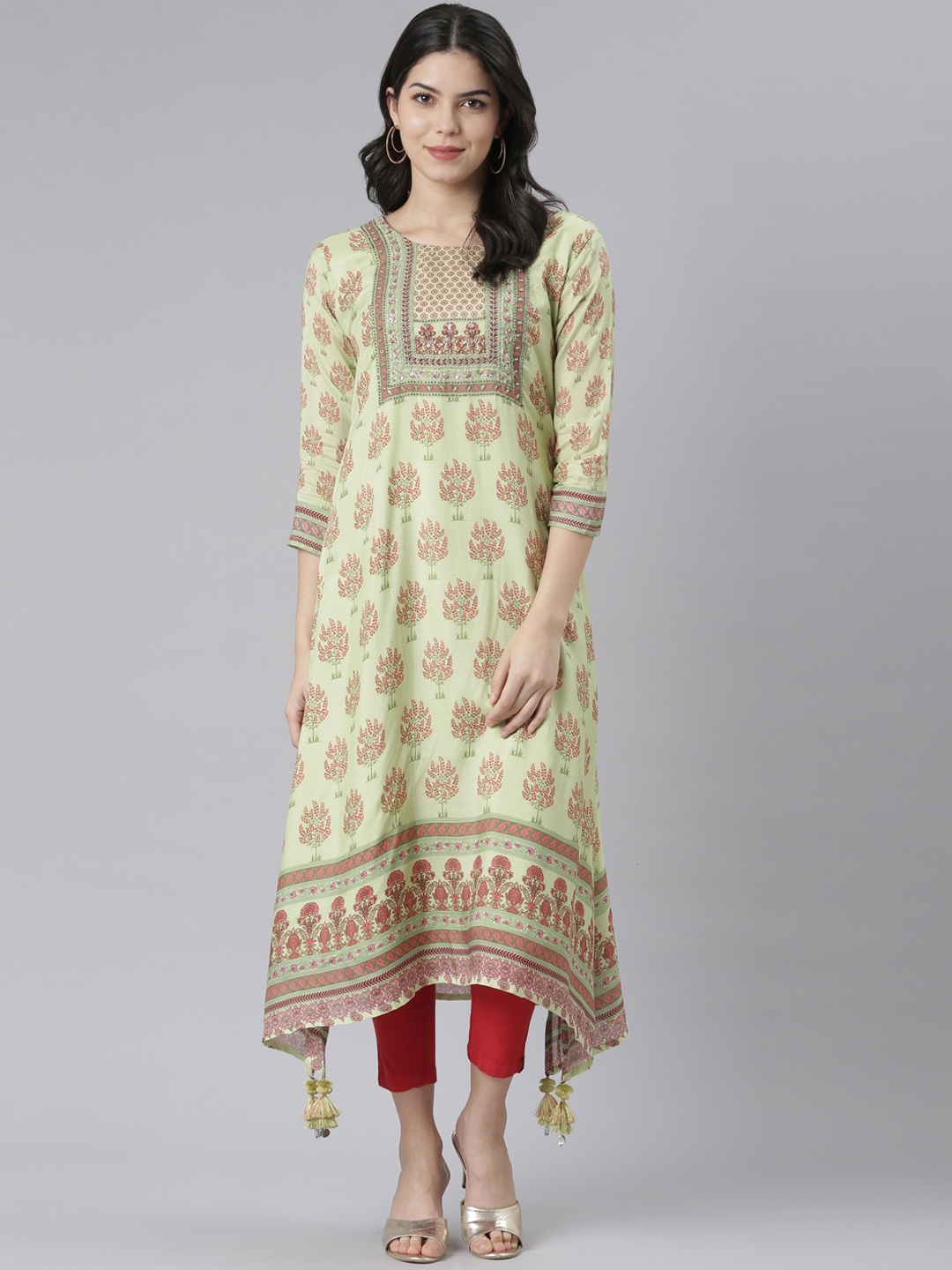 

Neerus Floral Printed Sequinned A-Line Kurta, Green