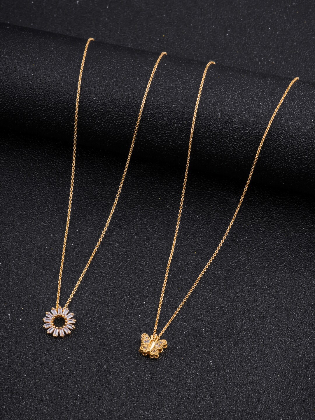 

DressBerry Pack Of 2 Gold-Toned Gold-Plated Chain With Pendant