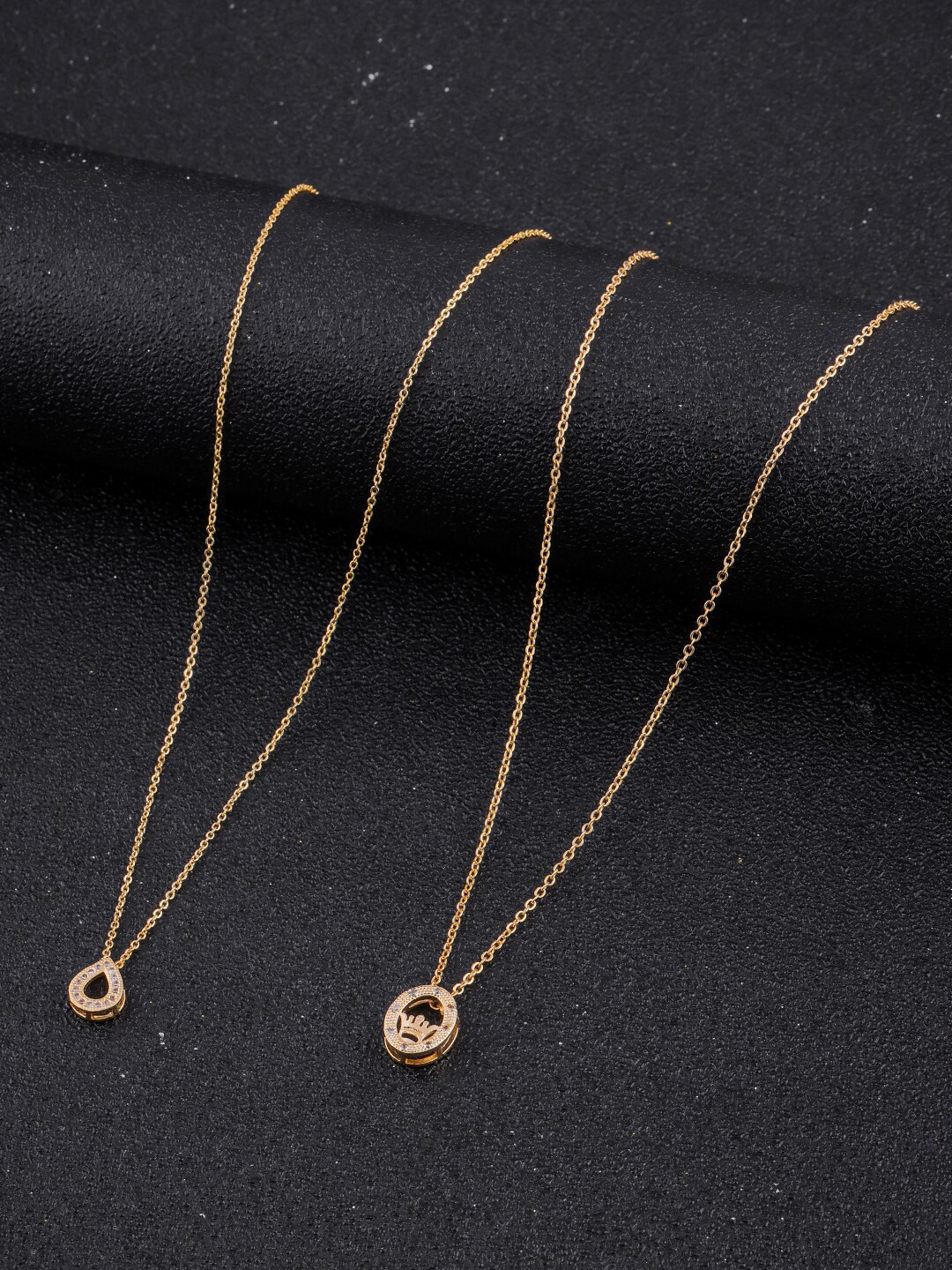 

DressBerry Set Of 2 Gold-Toned Gold-Plated Stones Studded Antique Chain