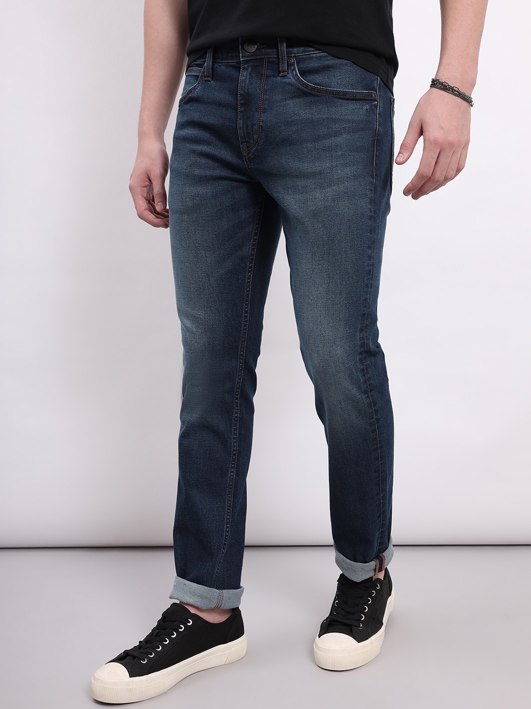 

Lee Men Clean Look Mid Rise Slim Fit Stretchable Jeans, Blue