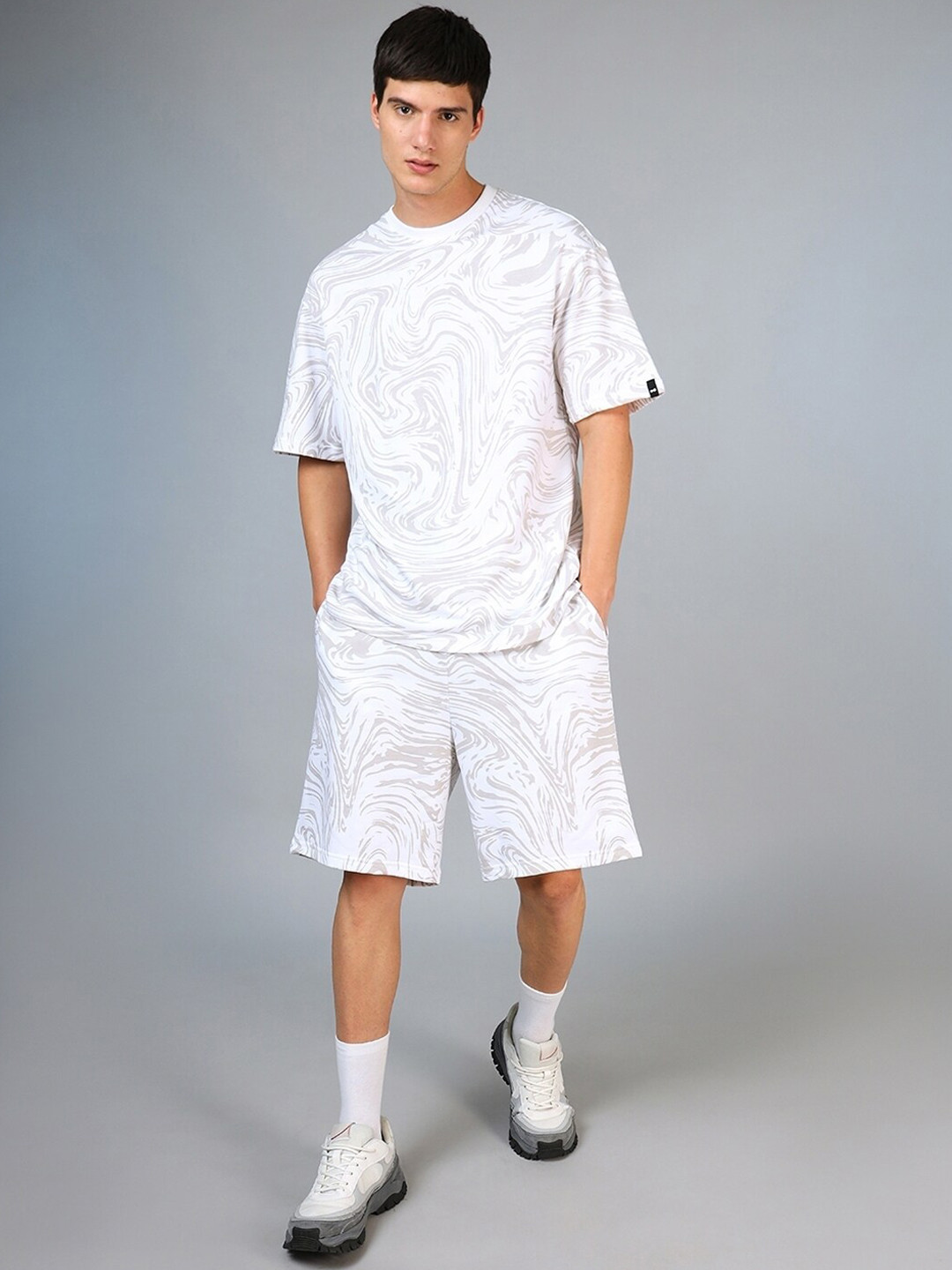 

Bewakoof Heavy Duty Astract Printed Oversized T-Shirt With Shorts, White