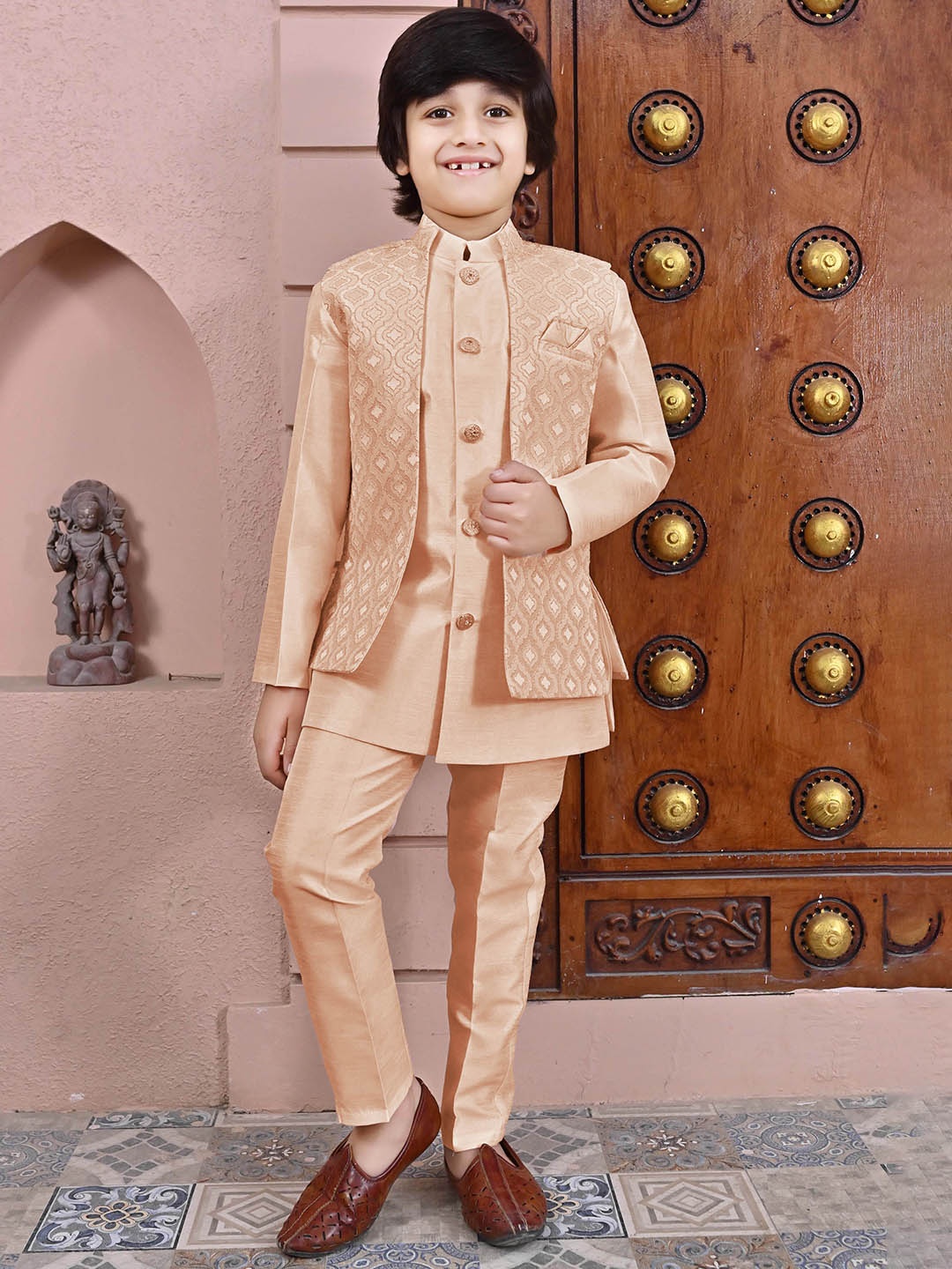 

ahhaaaa Boys Mandarin Collar Regular Kurta With Pyjamas & Nehru Jacket, Pink