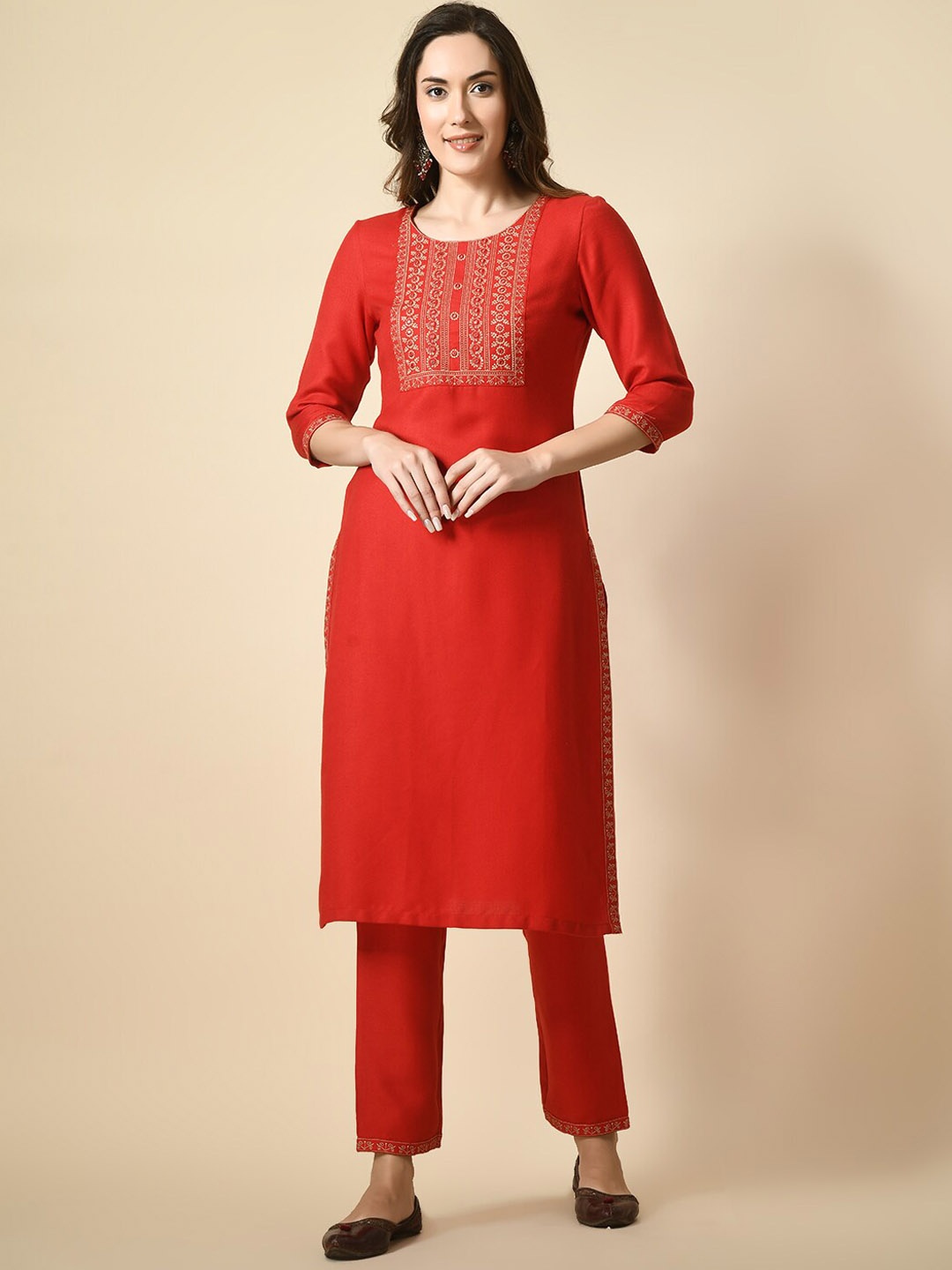 

MEESAN Floral Embroidered Straight Kurta with Trousers, Red