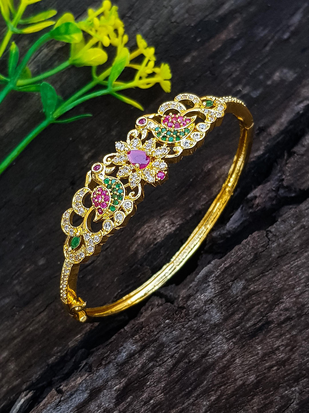 

GRIIHAM Gold-plated AD-Studded Kada Bangle