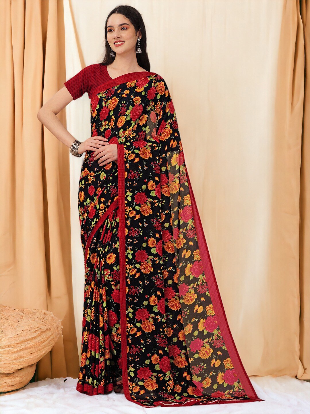 

DIVASTRI Floral Georgette Designer Saree, Black