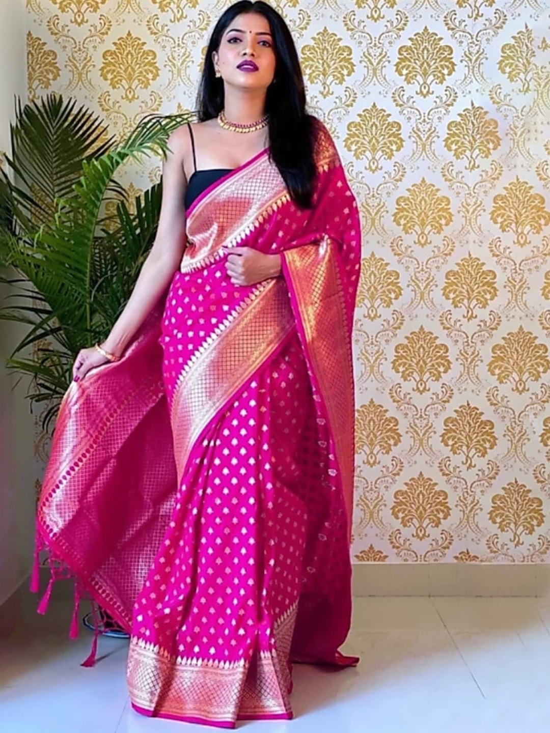 

Visit Wear Kanjeevaram Ethnic Woven Design Saree, Pink