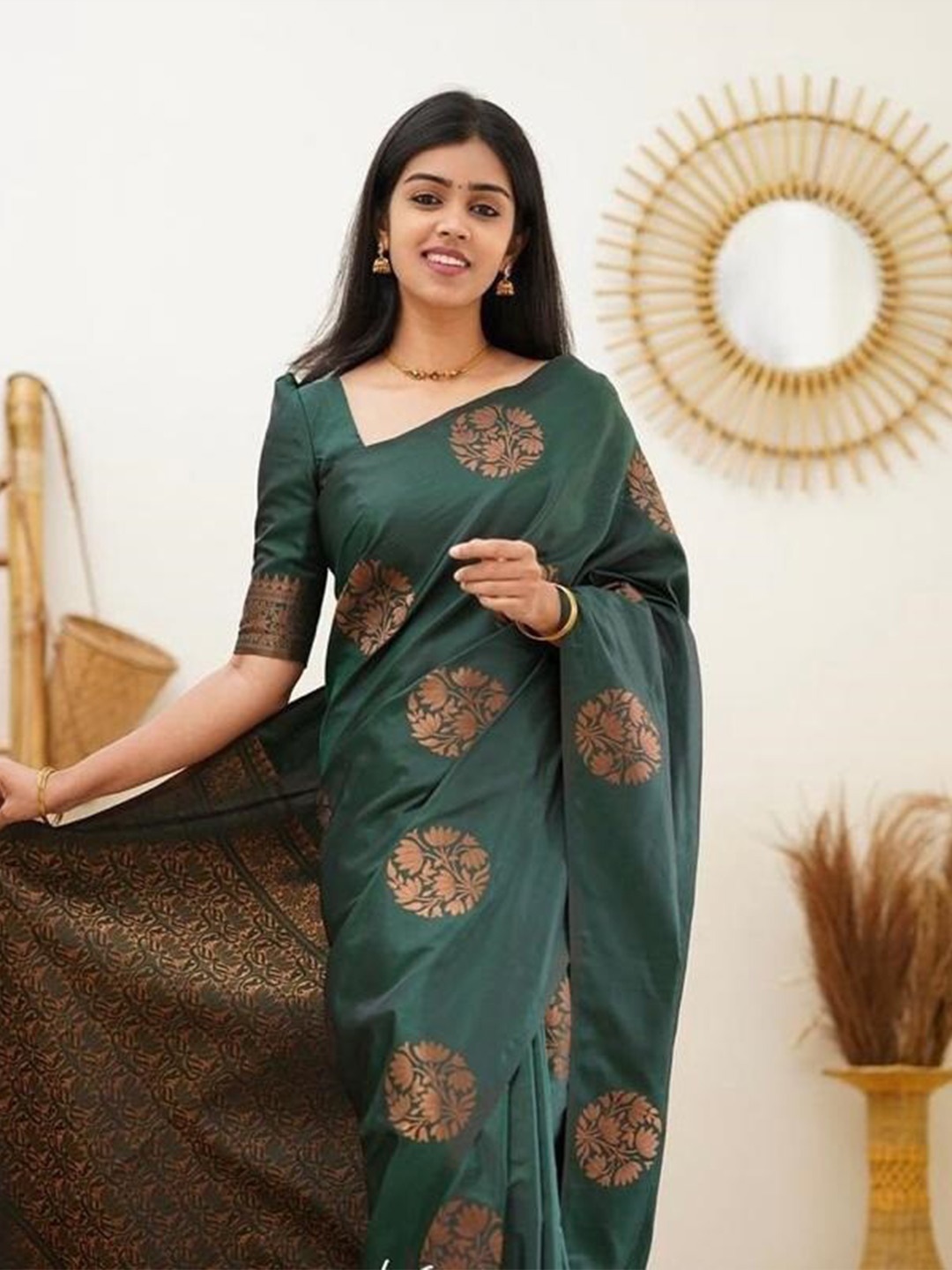 

Visit Wear Art Silk Banarasi Saree, Green