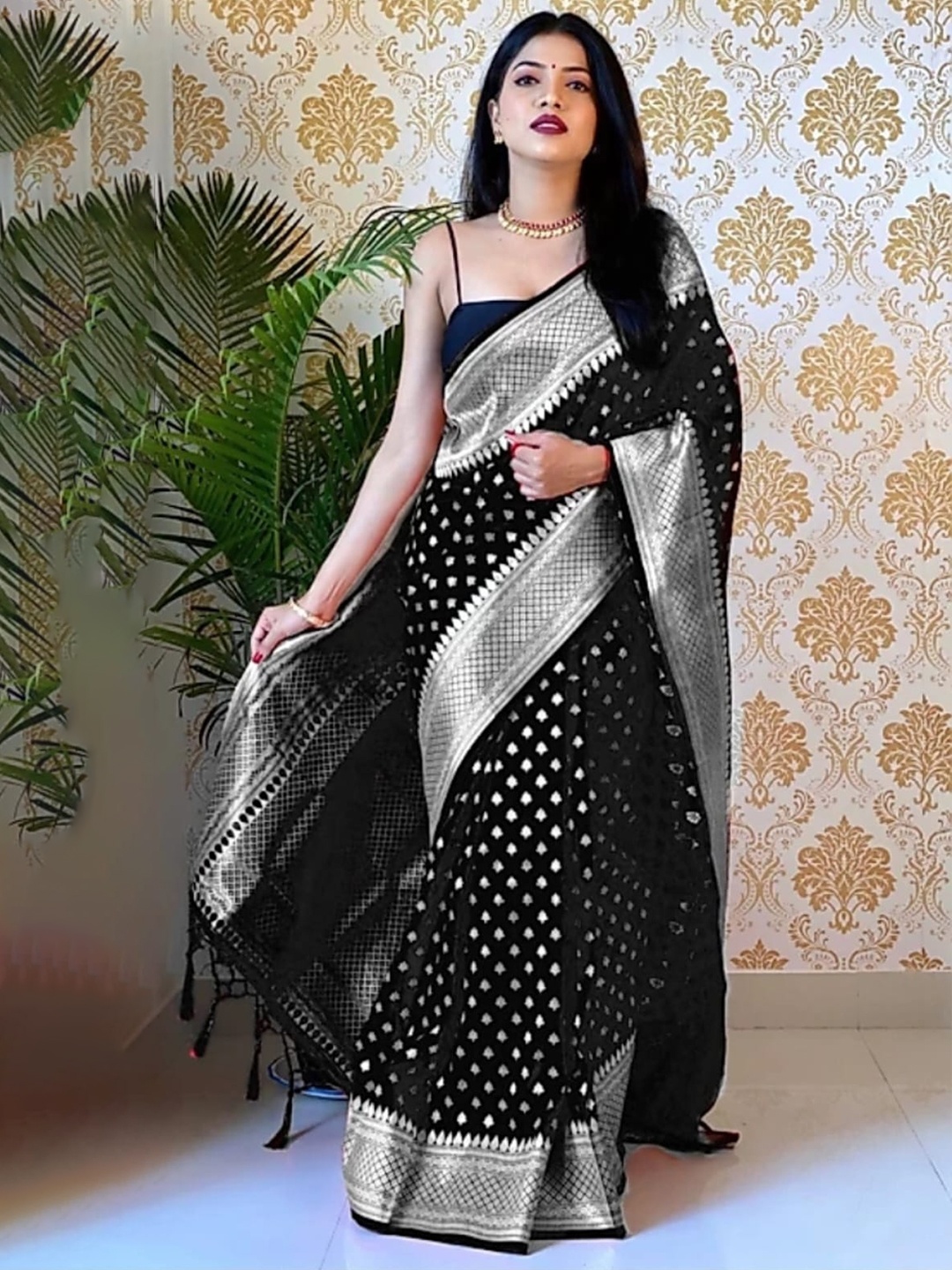 

Visit Wear Polka Dots Woven Design Zari Kanjeevaram Saree, Black