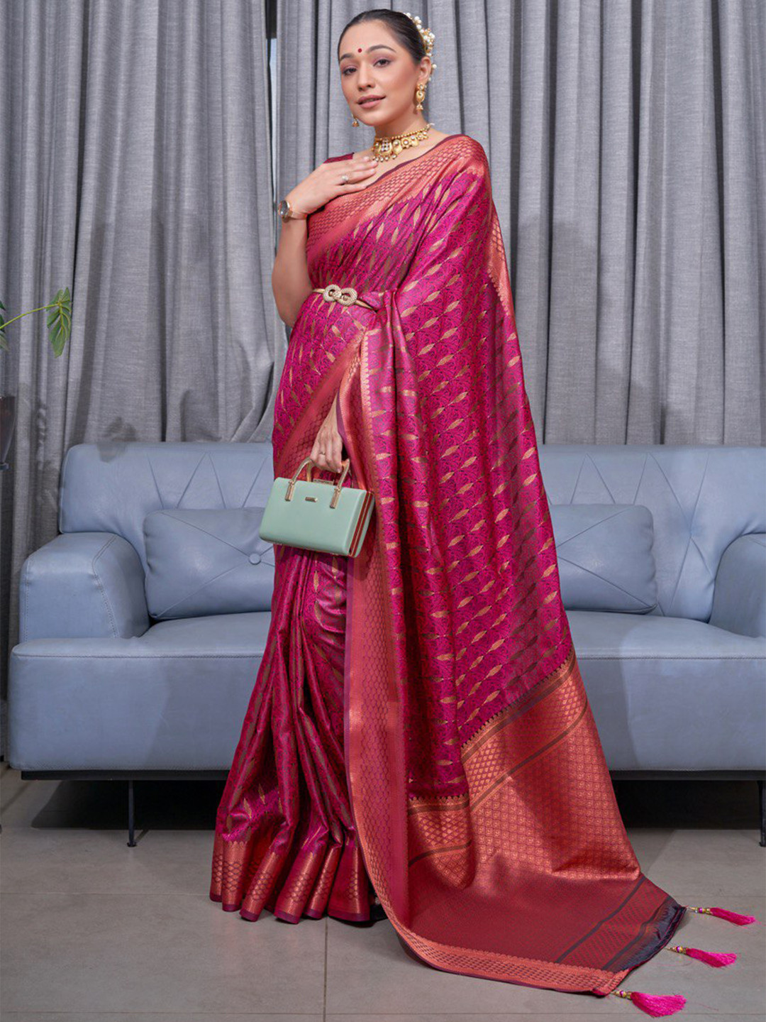 

Visit Wear Ethnic Motif Woven Design Art Silk Banarasi Saree, Pink