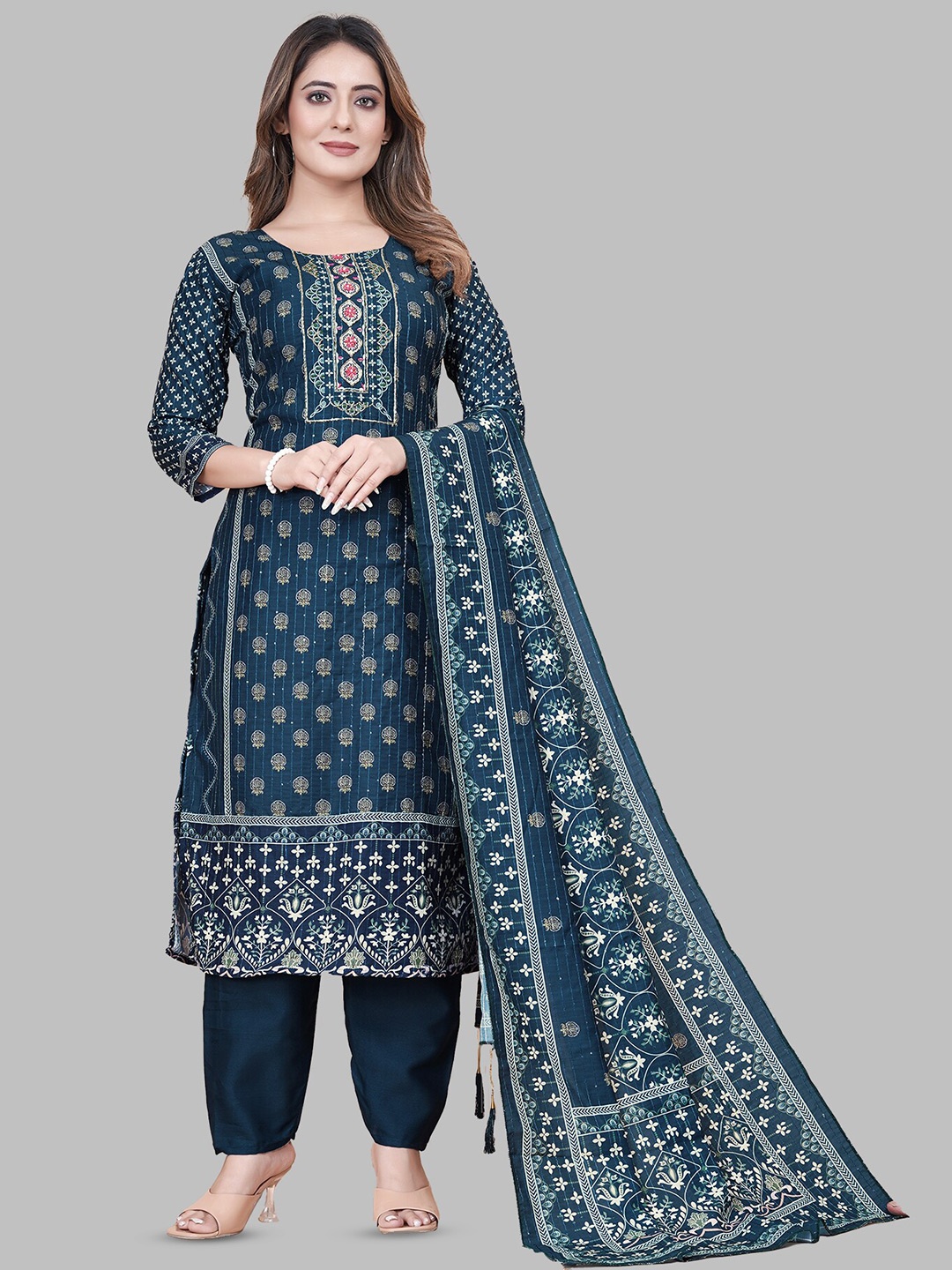 

N N ENTERPRISE Embroidered Straight Kurta With Trouser & Dupatta, Teal