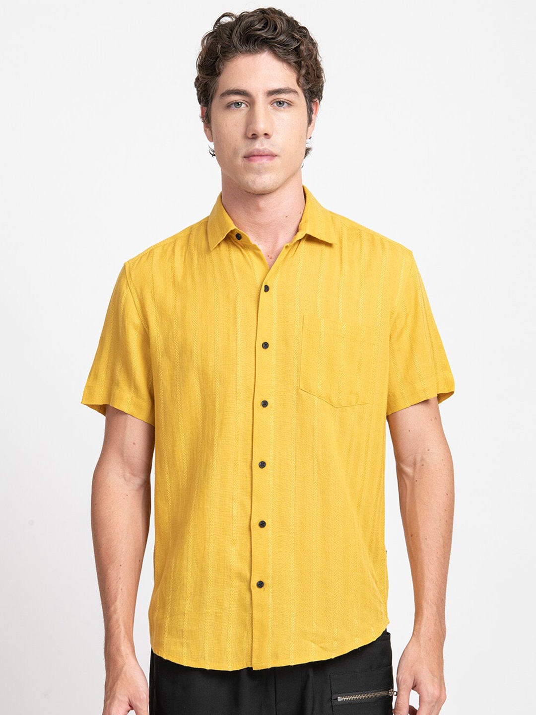 

KISSOSS Classic Slim Fit Striped Cotton Casual Shirt, Yellow